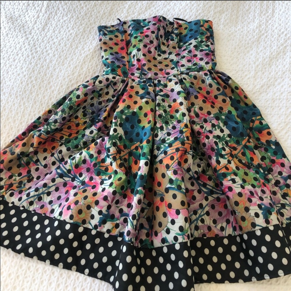 Strapless mini-dress